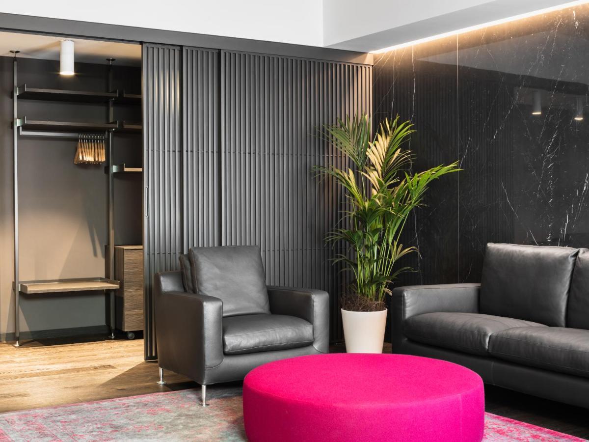 Guesthouse Suiteseven 메라노 외부 사진