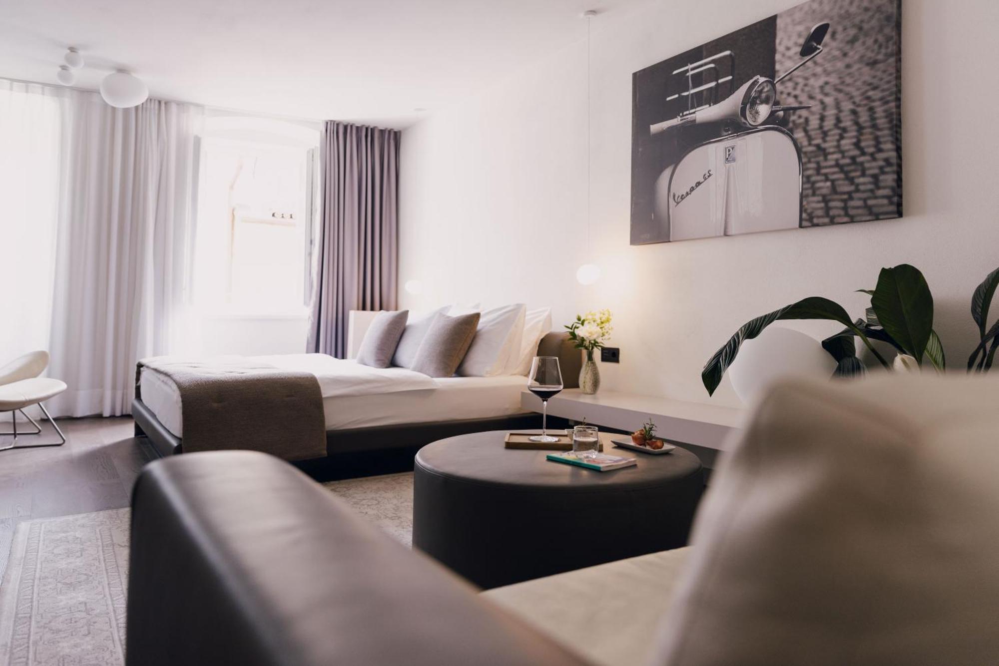 Guesthouse Suiteseven 메라노 외부 사진